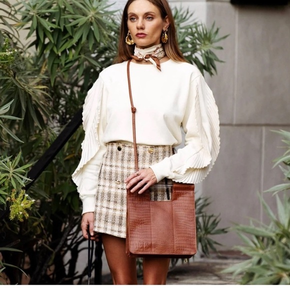 NWT Beis Crossbody Bag in Cognac Faux Croc - Structured Bag for Fall - Picture 3 of 12